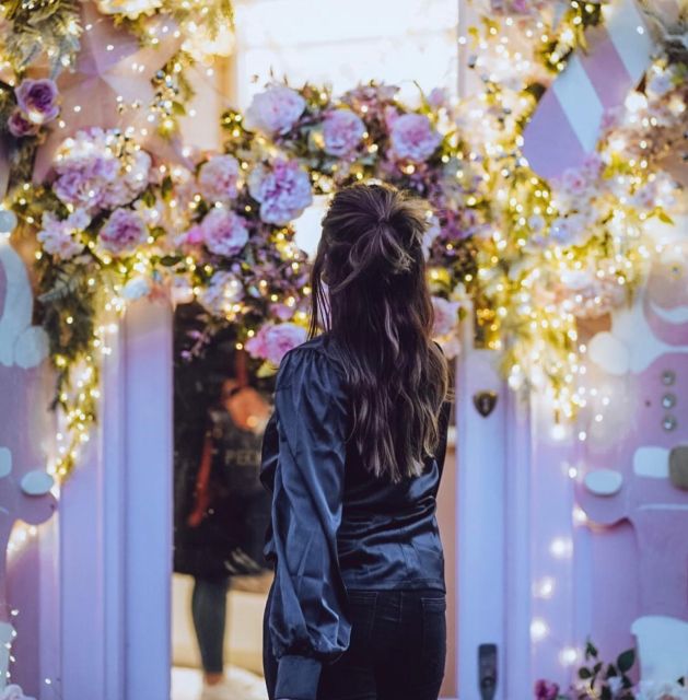 Christmas Photoshoot in London - High-Quality Image Delivery
