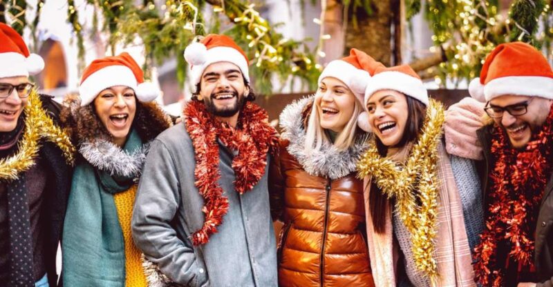 Christmas Sparkle: A Festive Journey Through Pittsburgh - Explore Traditional Markets