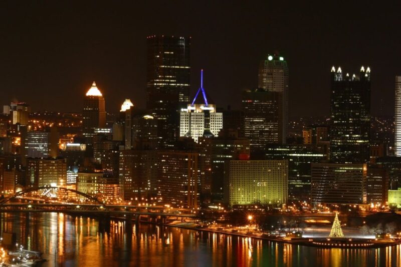 Christmas Sparkle: A Festive Journey Through Pittsburgh - Festive Cultural Performances