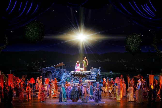 Christmas Spectacular Starring the Radio City Rockettes & Hard Rock Cafe - Audience Reviews and Ratings