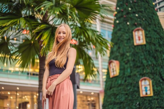 Christmas Time in San Diego – Walking Tour - Heartwarming Holiday Decor