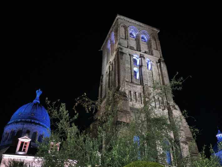 Christmas Walking Tour : History, Culture and Arts - Language Options