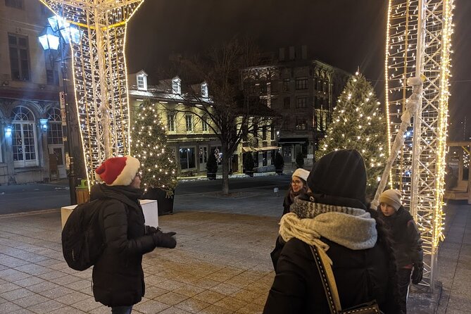 Christmas Walking Tour in Old Montreal - Festive Decorations and Lights