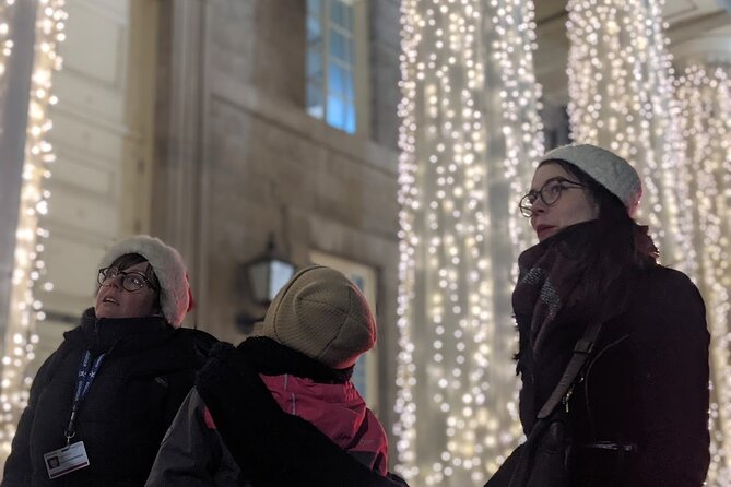 Christmas Walking Tour in Old Montreal - Local Artwork and Crafts