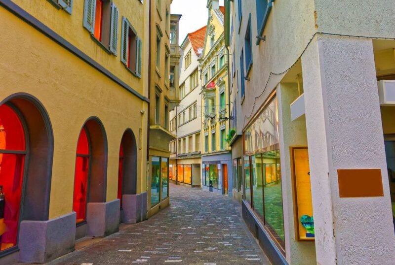 Chur: Insta-Perfect Walk With a Local - Gaining Cultural Insights