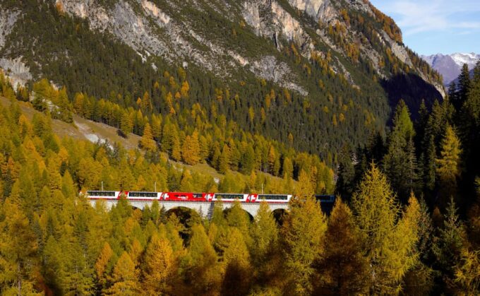 Chur/St. Moritz: Glacier Express Between Chur and St. Moritz - Frequently Asked Questions