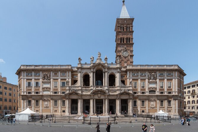 Churches and Art in the City of Rome - Questions About Staying Here