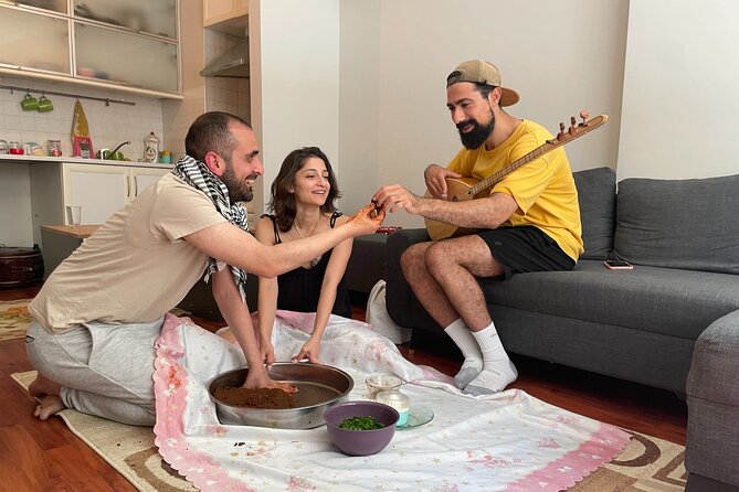 Çiğ Köfte Cooking Class/Night With Traditional Music at Home - Logistics