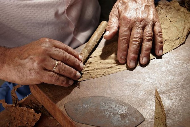 Cigar Rolling Lesson in Nassau - Rum Tasting Adventure