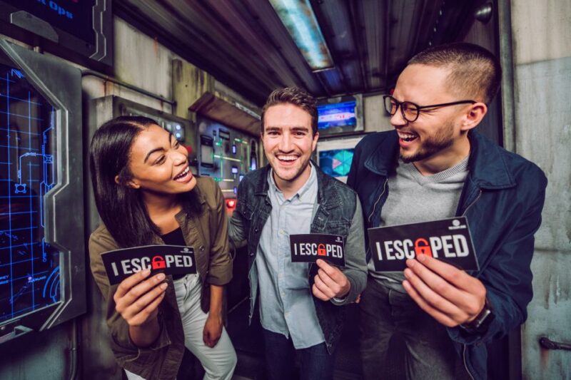 Cincinnati: 1-Hour Escape Room Adventure - Group Size and Support