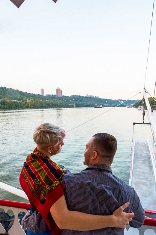 Cincinnati: Riverboat Cruise With Lunch and Entertainment - Highlights of the Experience