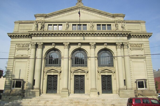 Cincinnati Scavenger Hunt: Cincys Grand City Sights - Discovering the Citys Vibrant Arts