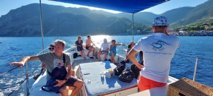 Cinque Terre Boat Tour With a Traditional Ligurian Gozzo - Starting and Ending Location