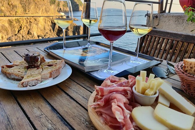 Cinque Terre Full-day Food Tour - Weather and Dress Code