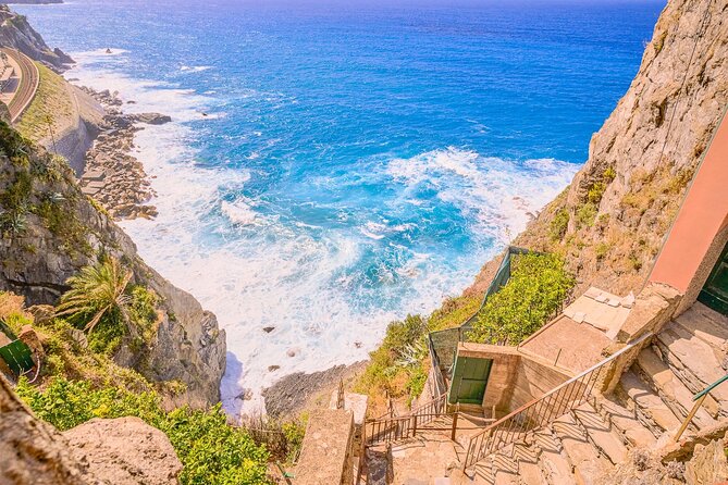 Cinque Terre Hiking Tour From La Spezia Train Station - Tour Inclusions and Amenities