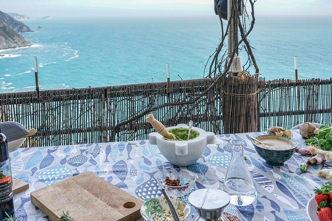 Cinque Terre: Pesto Cooking Class With Sea View in Riomaggiore - Class Details