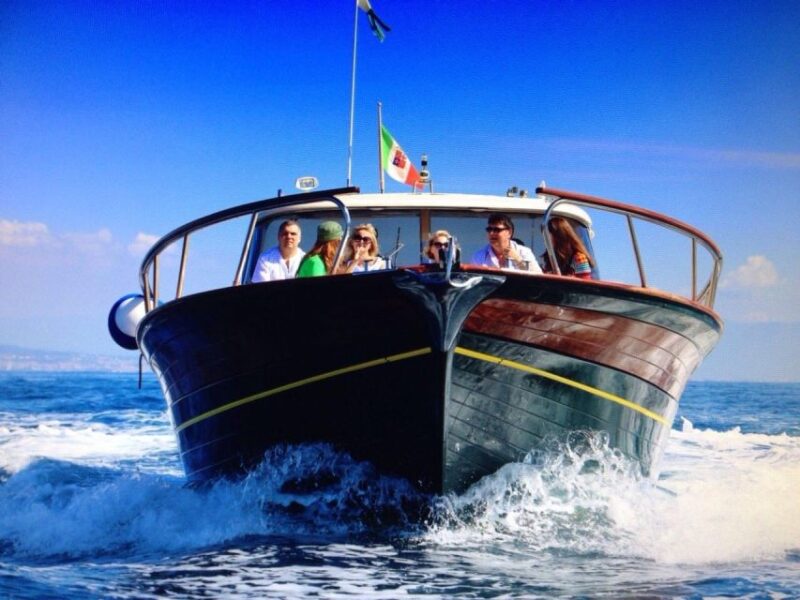 Cinque Terre & Portovenere: Boat Tour - Boat Features