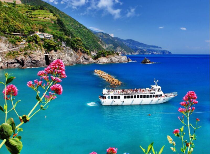 Cinque Terre Small Group by Minivan From Lucca - Experience Highlights