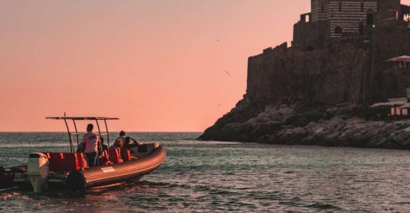 Cinque Terre: Sunset Boat Tour With Appetizers & Drinks - Experience Highlights