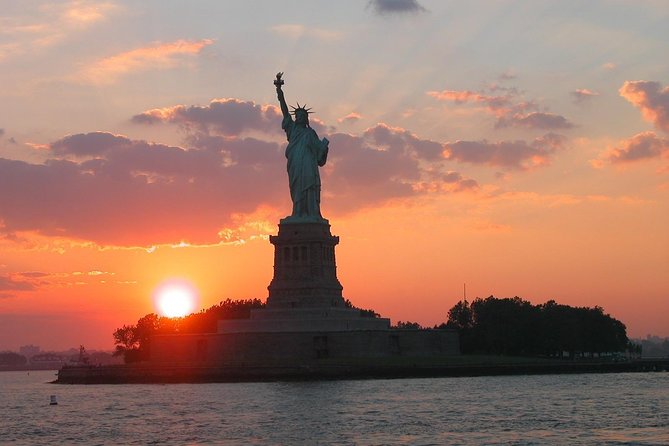Circle Line: New York City Harbor Lights Cruise - Cruise Details