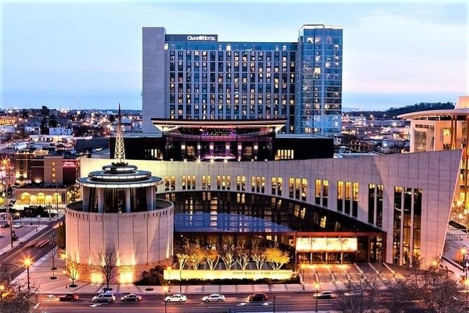 Circle Pass: Johnny Cash, Trolley Tour, Ryman, Ole Smoky, & More - Exploring Nashvilles Music Scene