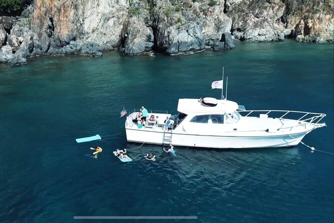 Circle the Island of St. John | Lunch Stop at Lime Out (Taco Boat) - Positive Experiences Highlighted
