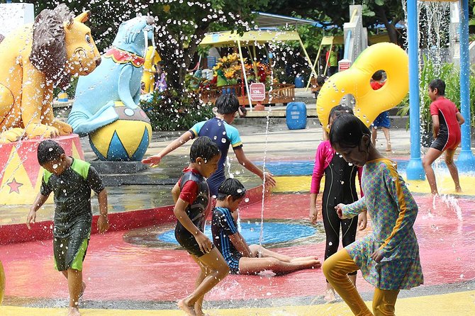 Circus Waterpark Bali Admission Ticket - Park Operating Hours