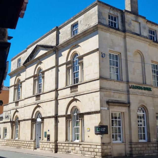 Cirencester's Hidden History: A Self-Guided Audio Tour - Merchants Historic Houses