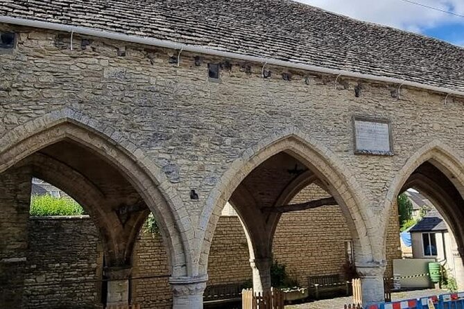 Cirencester's Tall Tales and Hidden History: A Self-Guided Audio Tour - Discovering Hidden Gems