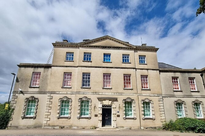 Cirencester's Tall Tales and Hidden History: A Self-Guided Audio Tour - Practical Tour Information