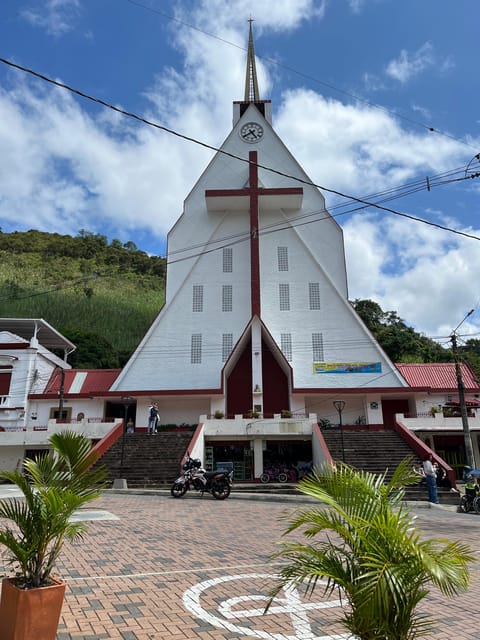 Cisneros, Waterfalls and Railways Full Day Trip - Itinerary Highlights