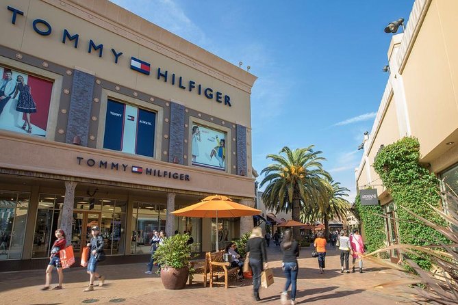 Citadel Outlets Transfer From Anaheim With VIP Lounge, Storage & LAX Drop-Off - Booking Requirements and Policies