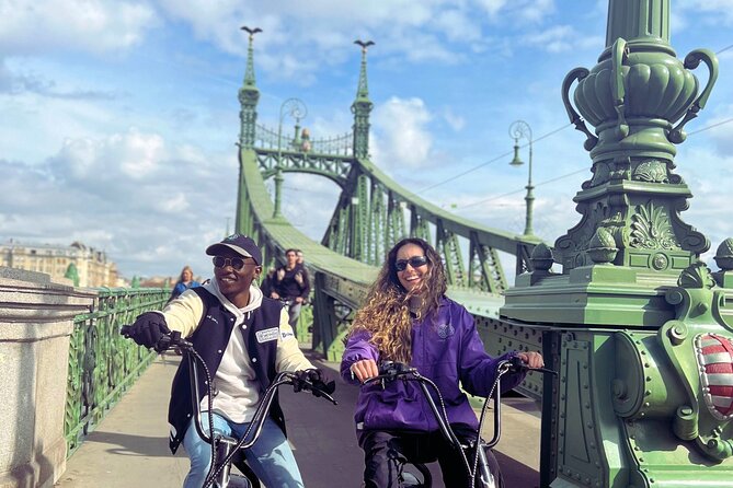 Citadel Tour on E-Scooter Incl. Liberty Statue and Panoramic View - Meeting and Pickup