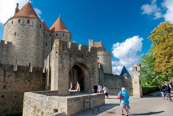 Cité De Carcassonne Guided Walking Tour. Private Tour. - Visiting the Basilica of Saints Nazarius and Celsus