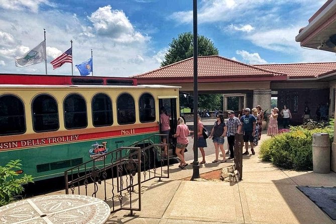 City and History Trolley Tour in Wisconsin Dells - Meeting Point