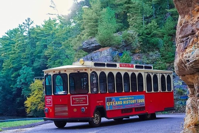 City and History Trolley Tour in Wisconsin Dells - Confirmation and Accessibility