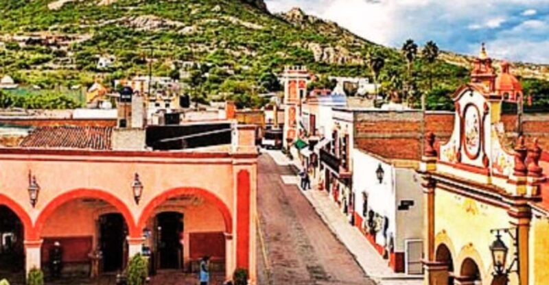 City and Peña De Bernal - Activities and Experiences