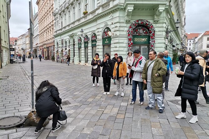 City & Castle Tour - Introduction to Bratislava - Return to Starting Point