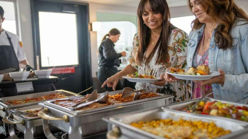 City Cruises Chicago: Lake Michigan Fireworks Dinner Cruise - Who Will Love This Experience?