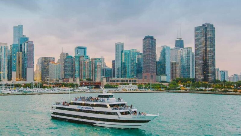 City Cruises Chicago: Lake Michigan Lunch or Dinner Cruise - An Overview of the Experience