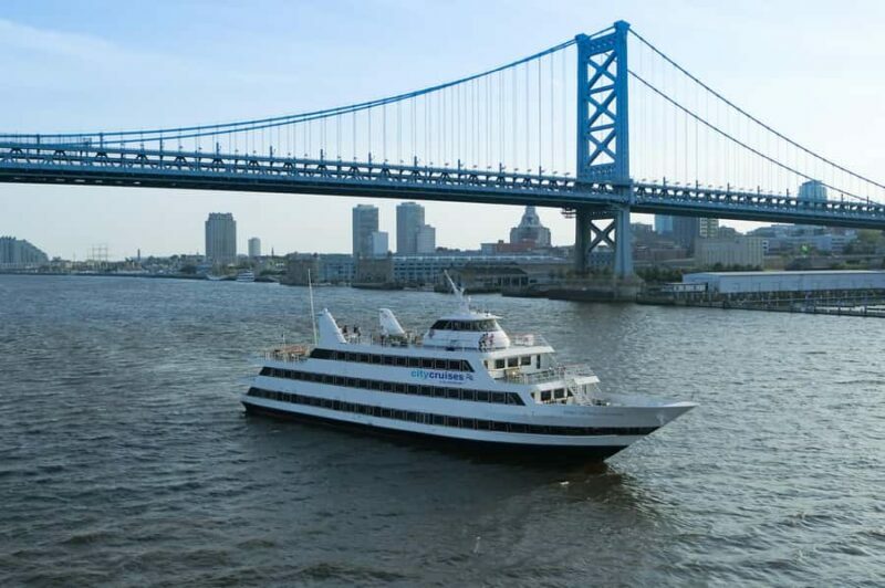 City Cruises Philadelphia: Buffet Brunch/Lunch/Dinner Cruise - The Cruise Experience: A Detailed Look