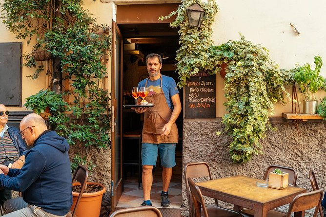 City Escape: East Lake Garda Private Day Trip by Car - Charming Lakeside Town of Lazise