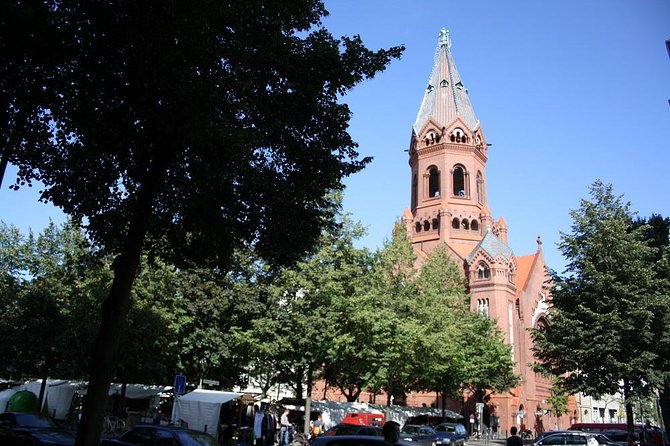 City Game Scavenger Hunt Berlin Kreuzberg - Independent City Tour - Accessibility and Participation