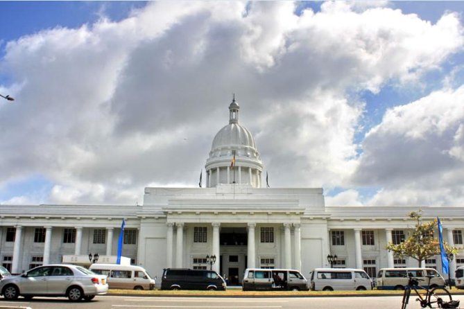 City Highlights Cycle Tour of Colombo - Departure and Duration