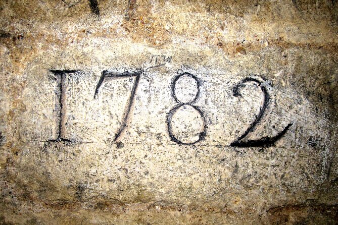 City Highlights Tour + Entry Tickets for the Paris Catacombs - Pricing and Availability