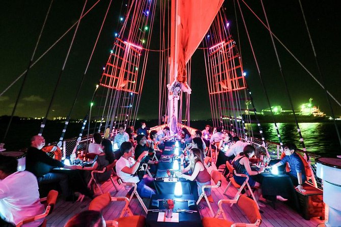 City Lights Cruise With Buffet Dinner + Free Flow Wine & Beer - Panoramic Singapore Views