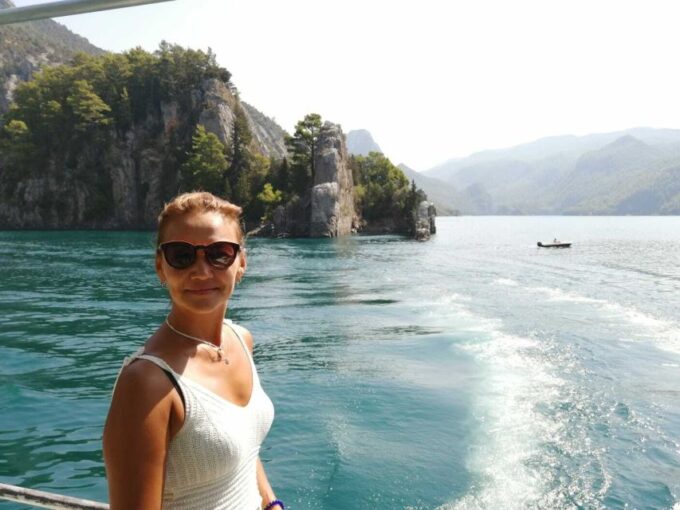 City of Side: Green Canyon Boat Tour With Lunch and Drinks - Languages and Ratings