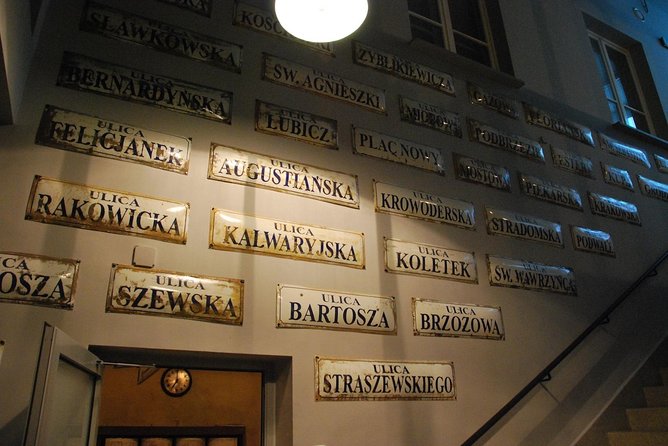 City Pass With 40 Museums and Attractions - Transportation and Pickup
