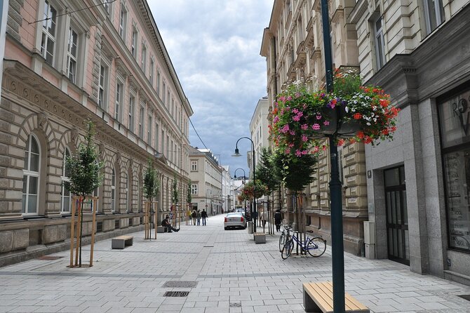 CITY QUEST Linz: Uncover the Secrets of This City! - Cancellation and Customer Support