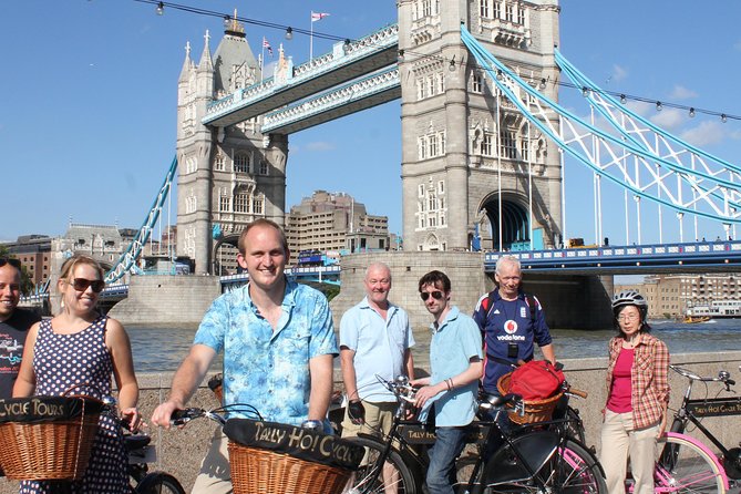 City & Secrets: Explore Londons Hidden Gems - Darker Side of London